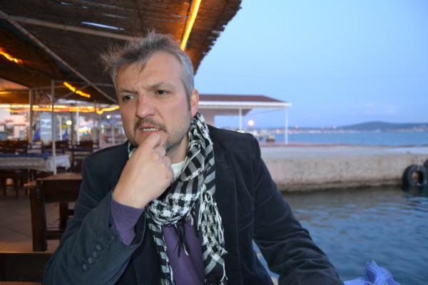 Rozhovor s tureckým aktivistou Ademem Muratem Yilmamem