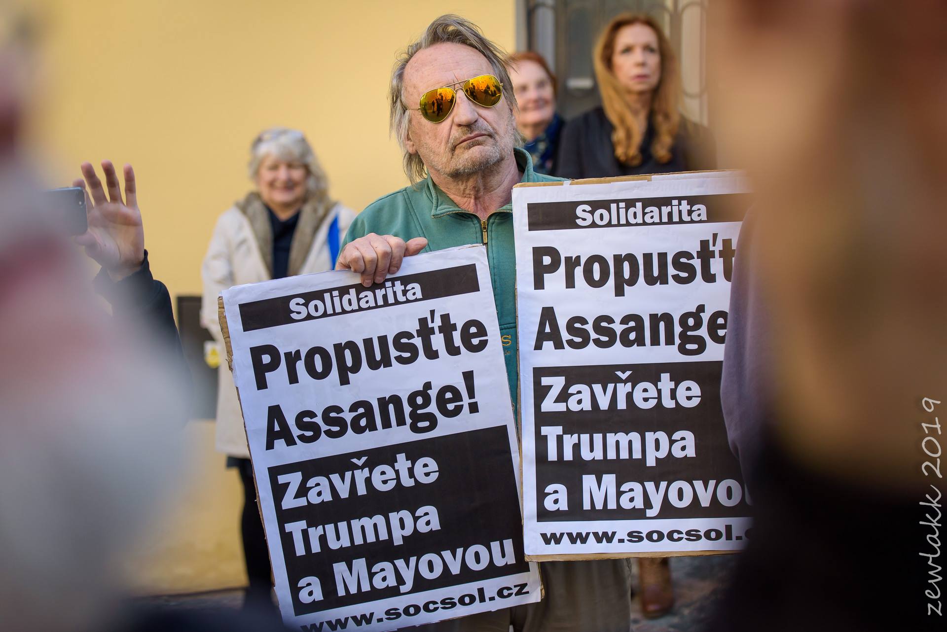 Praha: Propusťte Assange